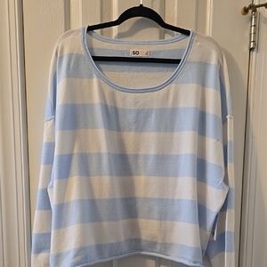SO BRAND WOMEN'S JUNIOR PLUS SIZE BLUE AND WHITE STRIPED PULLOVER TOP SIZE 2X